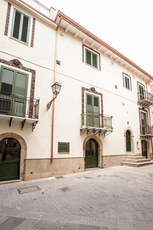 Palazzo Pagliaro Hotell Santo Stefano di Camastra Eksteriør bilde