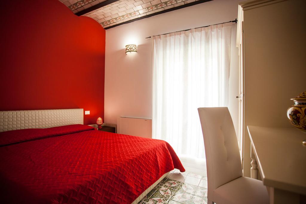 Palazzo Pagliaro Hotell Santo Stefano di Camastra Eksteriør bilde